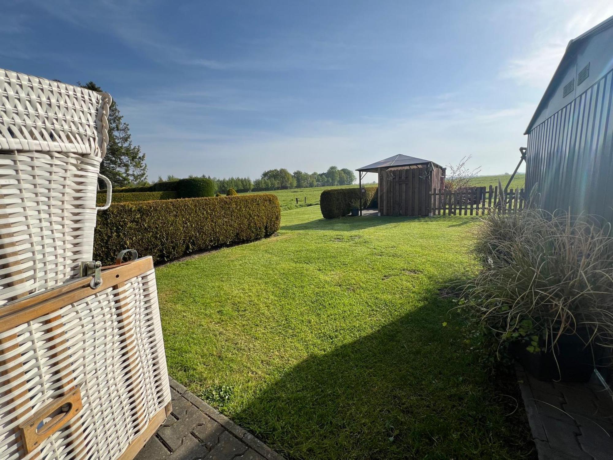Ferienwohnung Haus Moorblick Mit Garten In Kanallage Wiesmoor Exterior photo